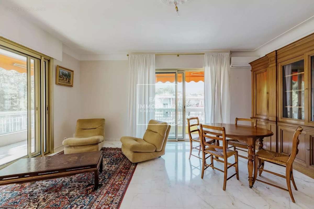 Appartement à CAGNES-SUR-MER