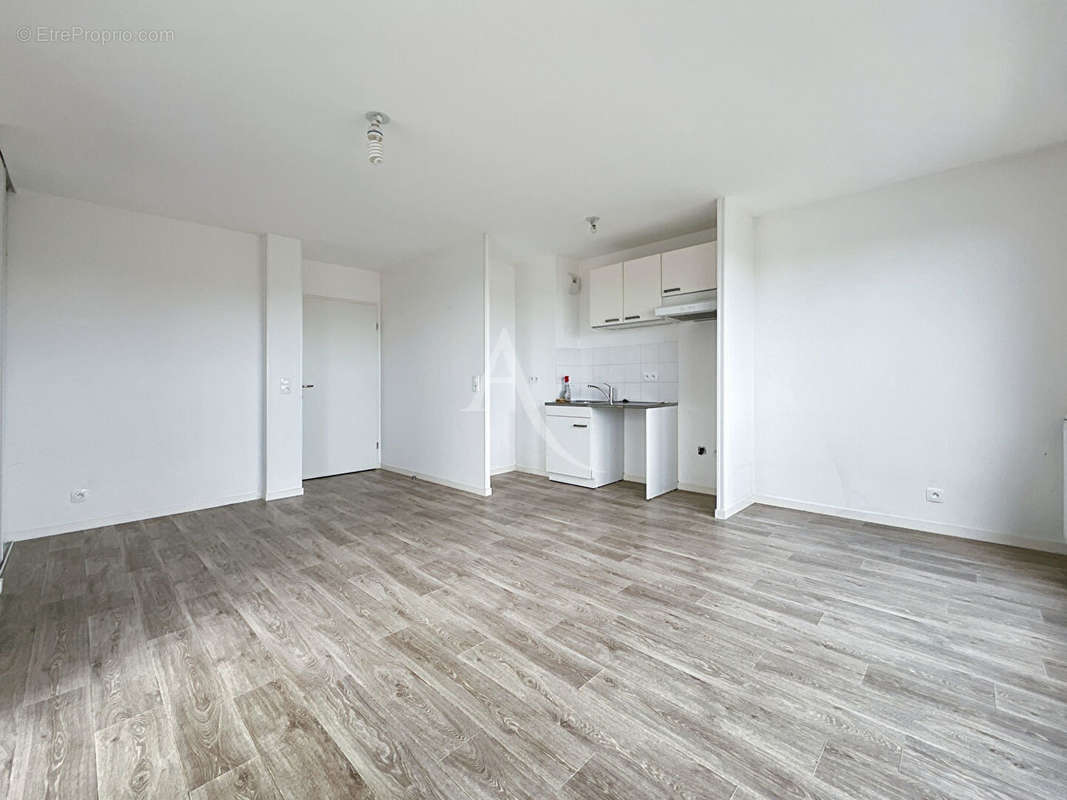 Appartement a louer jouy-le-moutier - 2 pièce(s) - 47 m2 - Surfyn