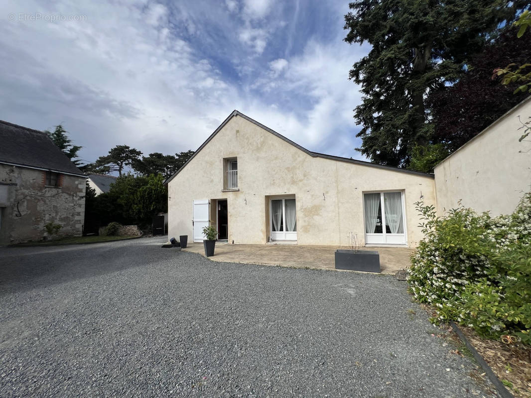 Maison à SAINT-CYR-SUR-LOIRE