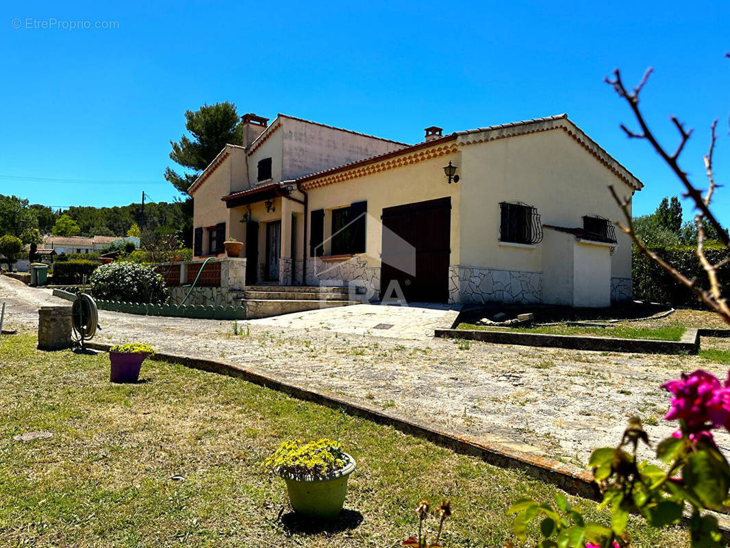 Maison à CABRIES