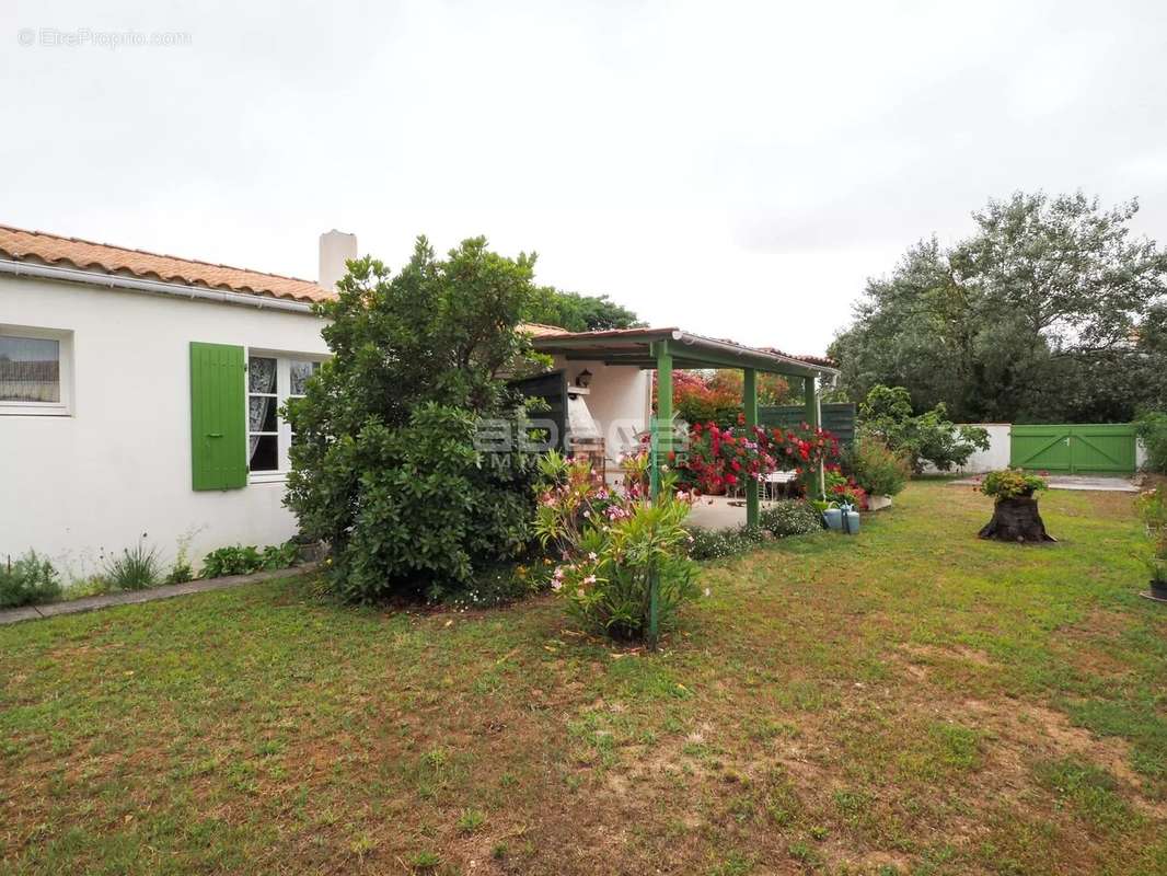 Maison à LE BOIS-PLAGE-EN-RE