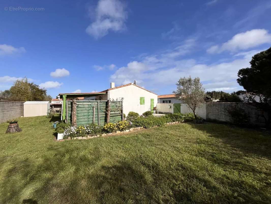 Maison à LE BOIS-PLAGE-EN-RE