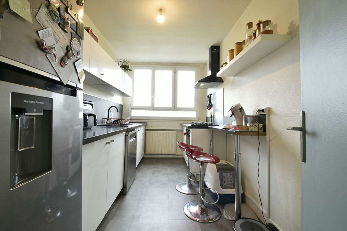 Appartement à BEYNES