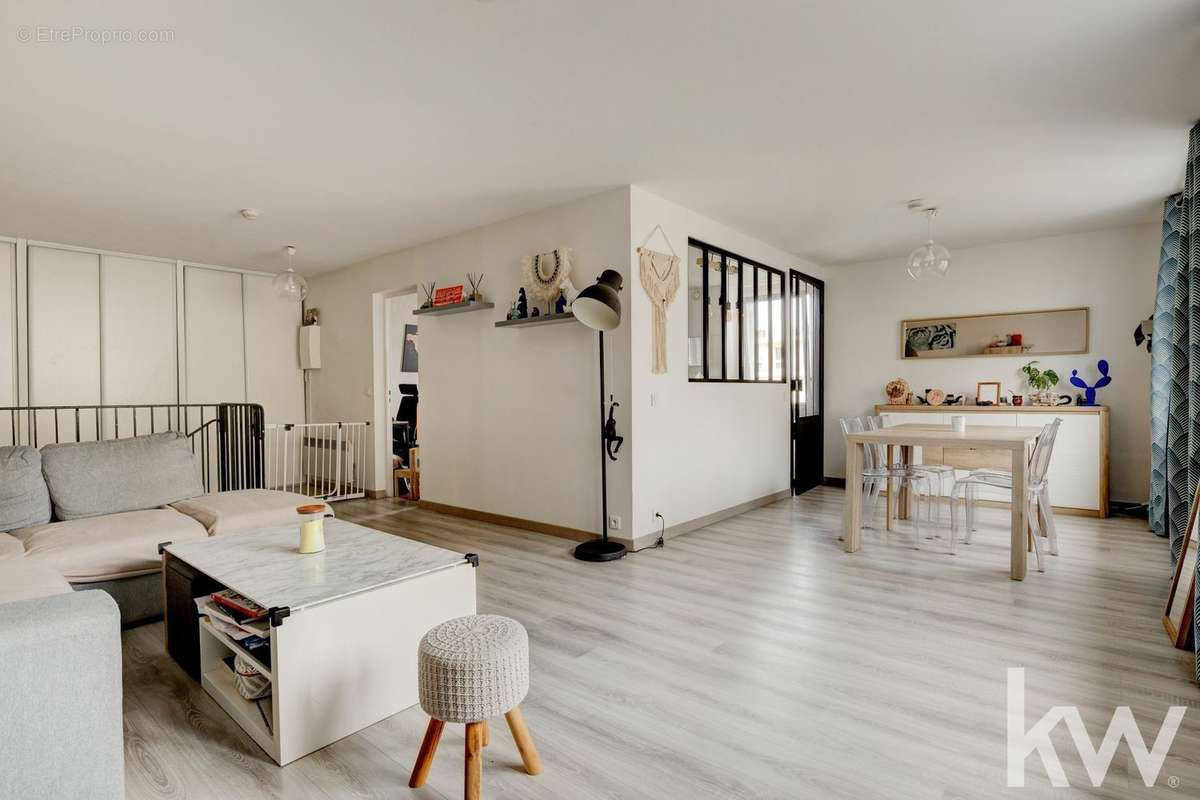 Appartement a louer houilles - 5 pièce(s) - 99 m2 - Surfyn