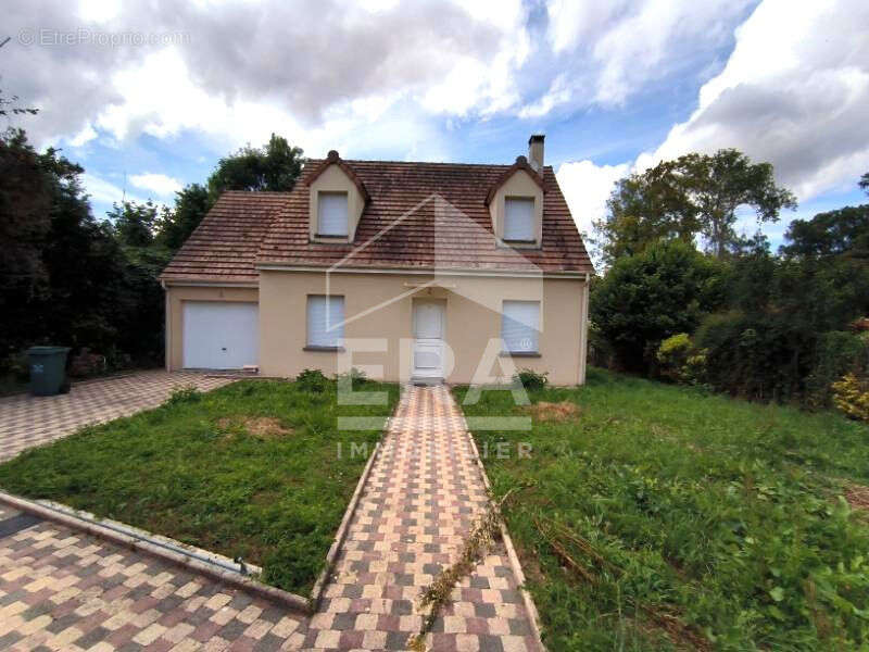 Maison à BALLANCOURT-SUR-ESSONNE