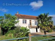 Maison à SAINT-POURCAIN-SUR-SIOULE