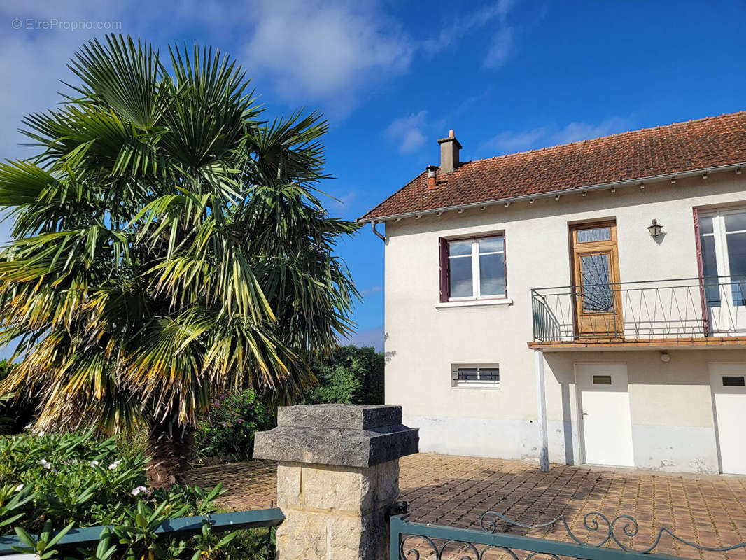 Maison à SAINT-POURCAIN-SUR-SIOULE