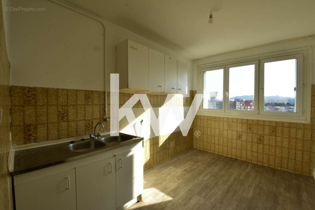 Appartement à MARSEILLE-14E