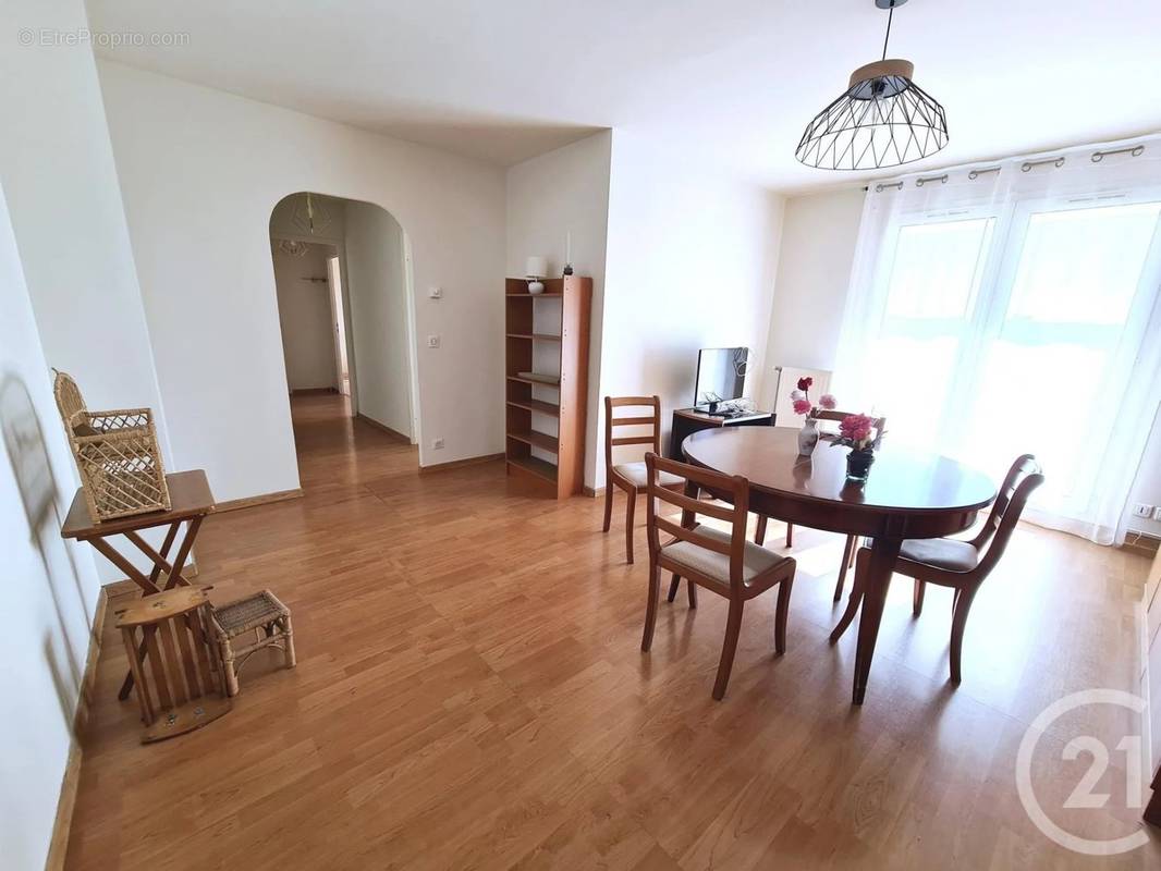 Appartement à BONNEUIL-SUR-MARNE