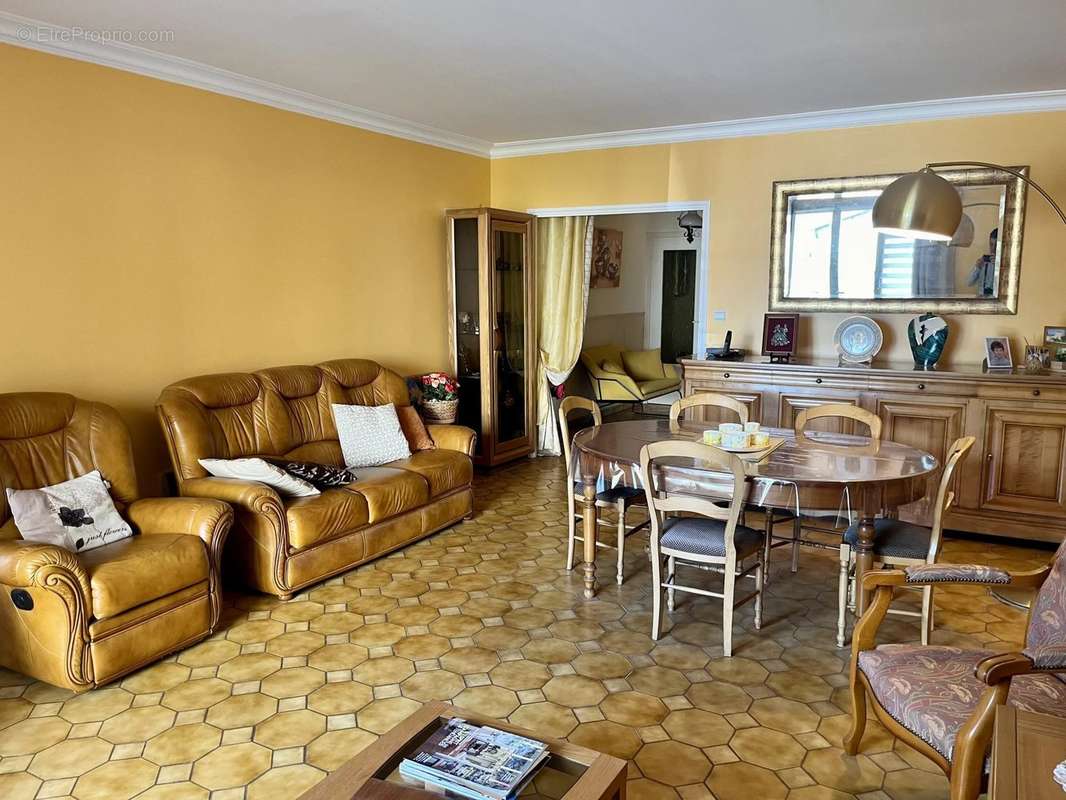 Appartement à MONTELIMAR