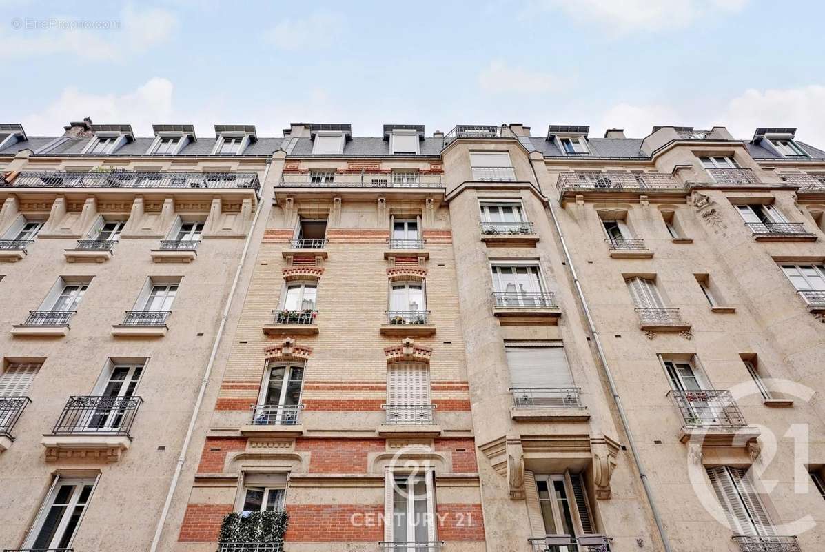 Appartement à PARIS-15E