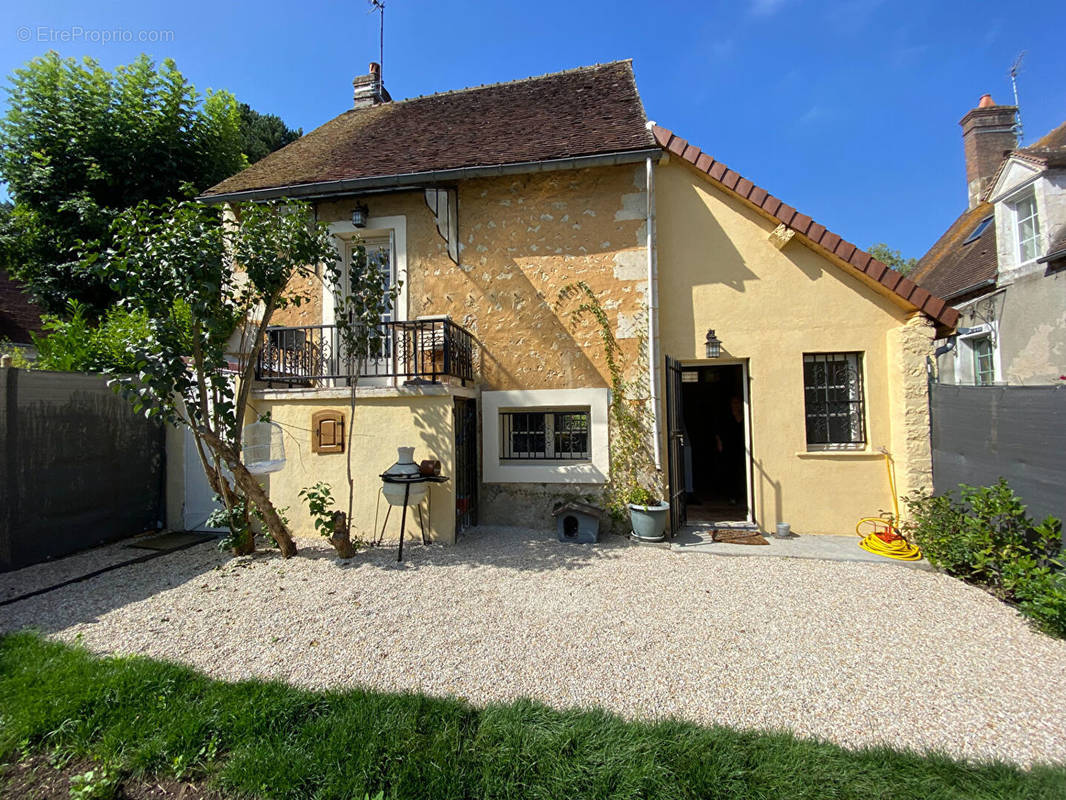 Maison à CONDE-SUR-HUISNE