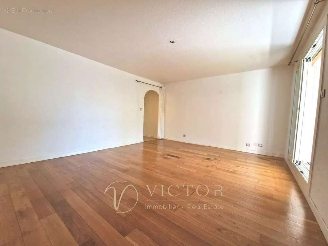 Appartement à VENCE