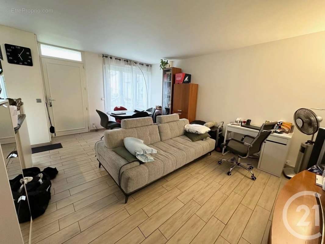 Appartement a louer gonesse - 3 pièce(s) - 57 m2 - Surfyn