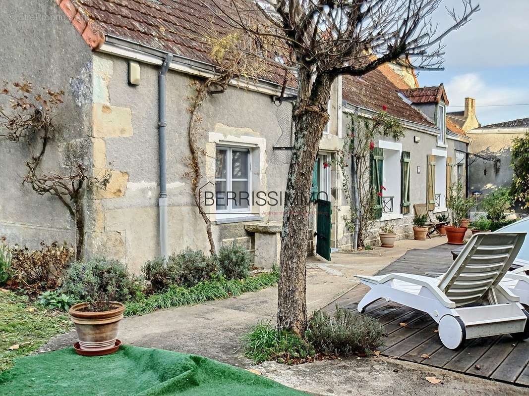 Maison à THEVET-SAINT-JULIEN