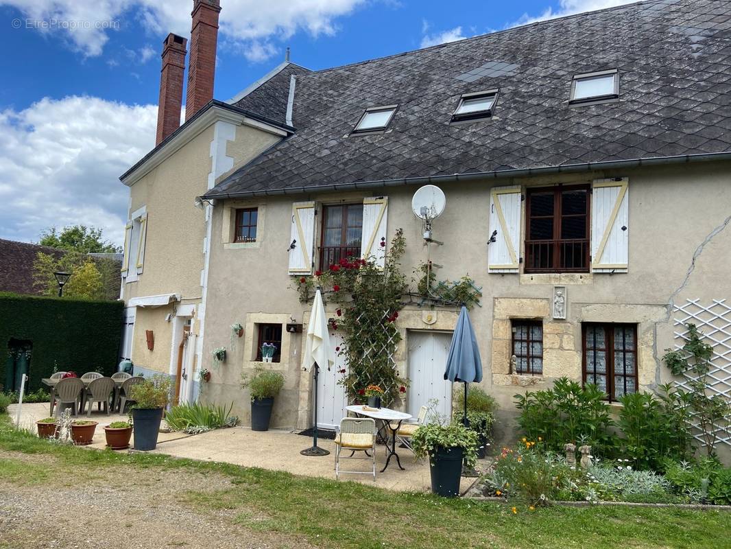 Maison à LA BERTHENOUX