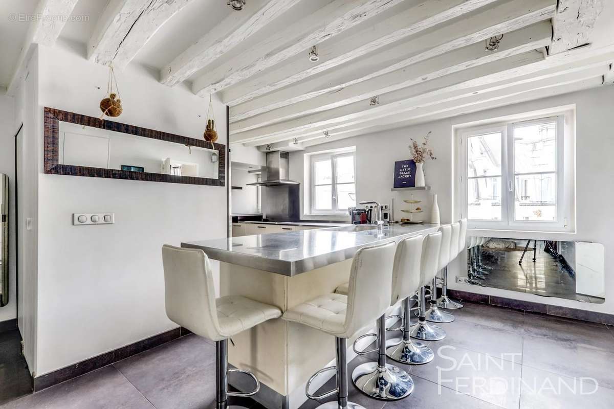 Appartement à PARIS-9E