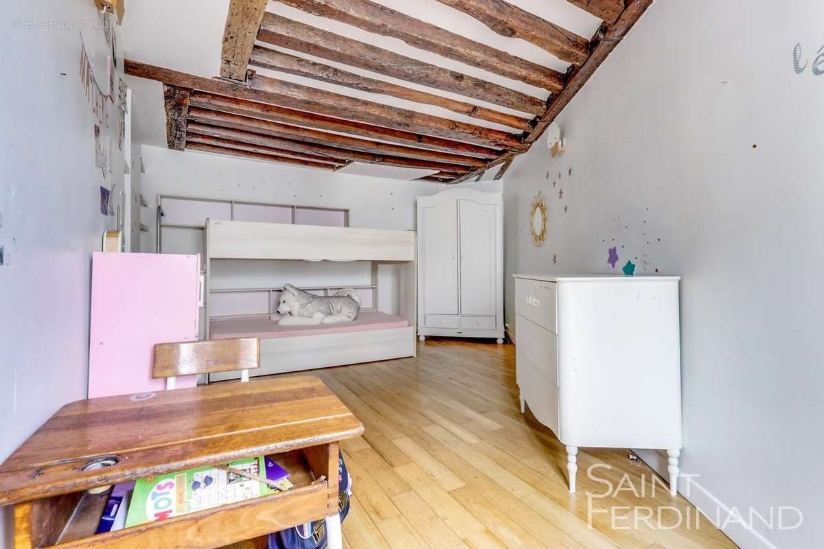 Appartement à PARIS-9E