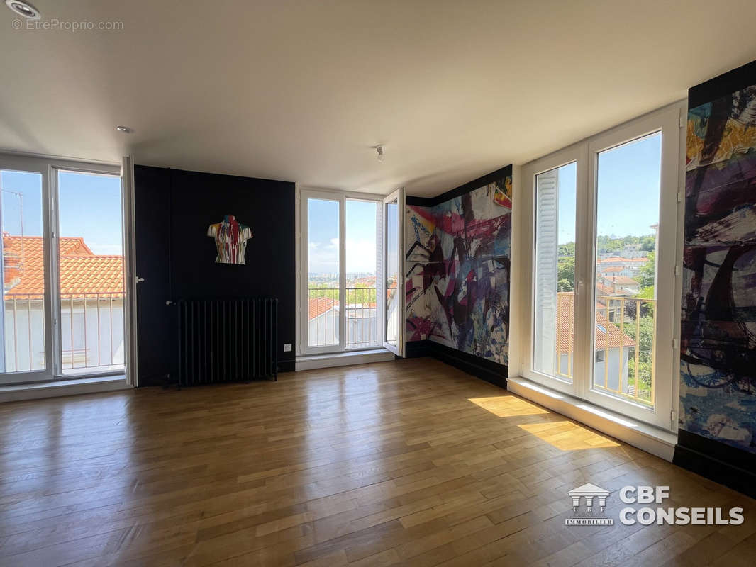 Appartement à CHAMALIERES