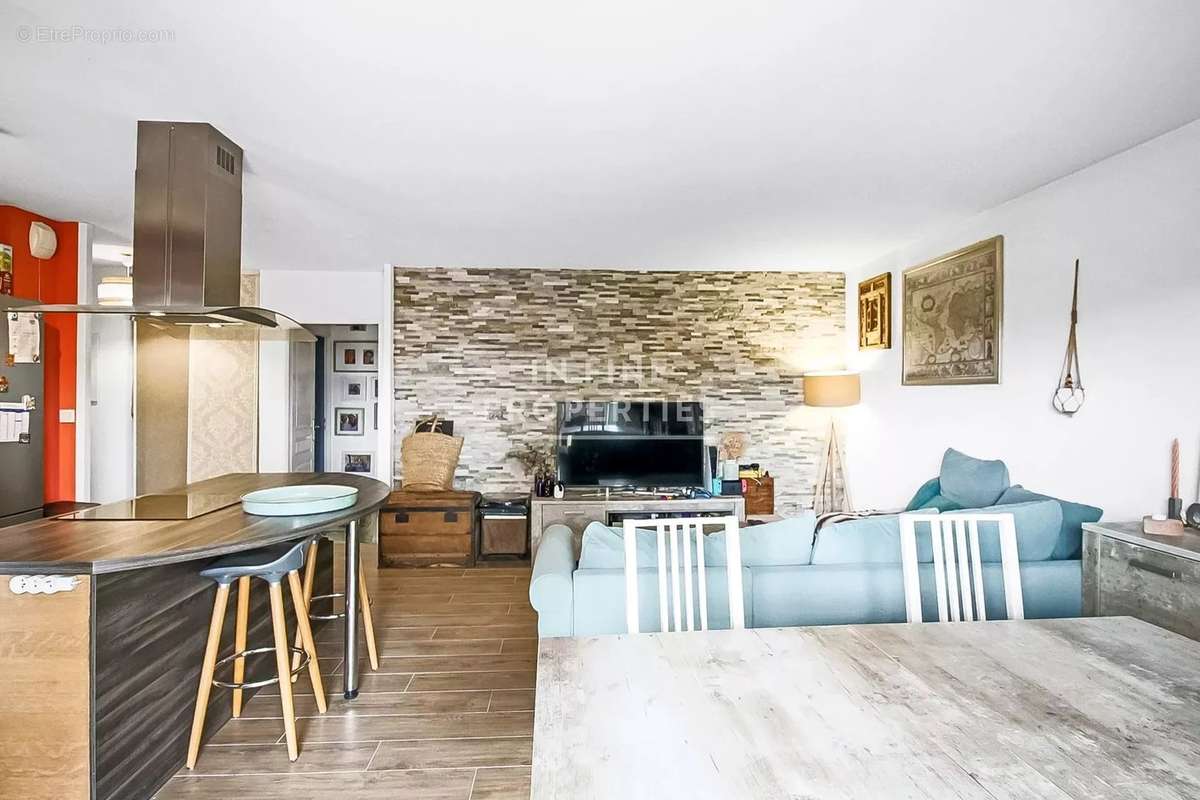 Appartement à MOUGINS