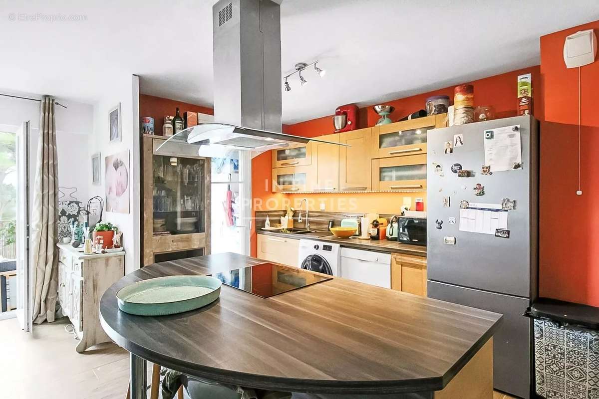 Appartement à MOUGINS