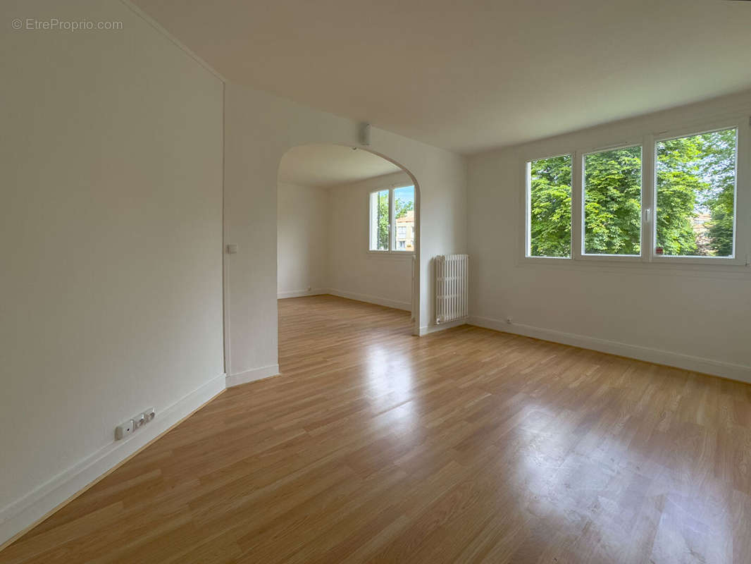 Appartement à AUBERVILLIERS