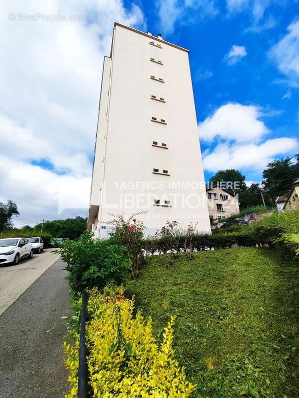 Appartement à SAINT-ETIENNE