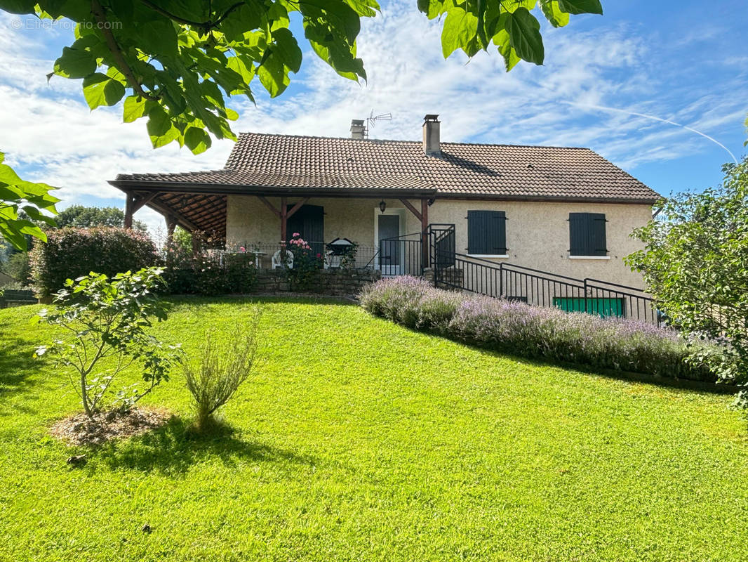 Maison à SAINT-MARTIN-EN-BRESSE