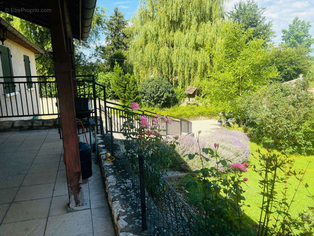 Maison à SAINT-MARTIN-EN-BRESSE