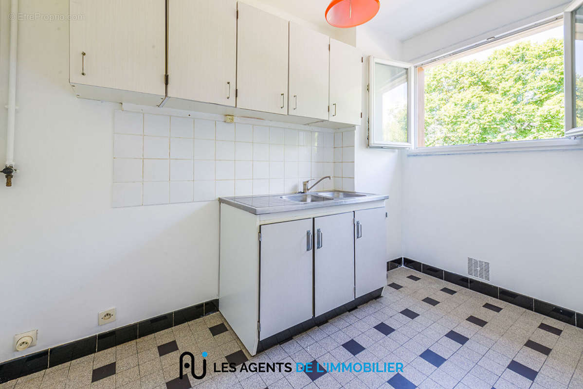 Appartement à RUEIL-MALMAISON