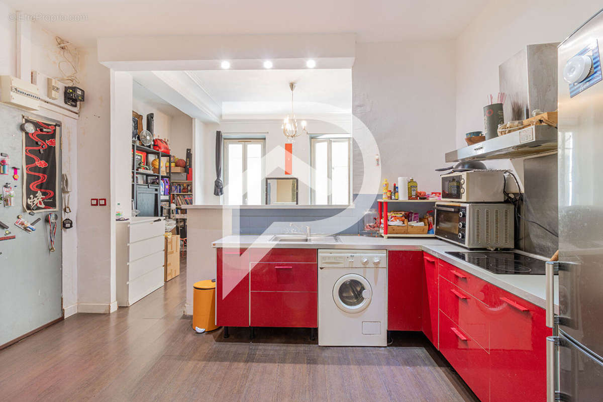 Appartement à MARSEILLE-2E