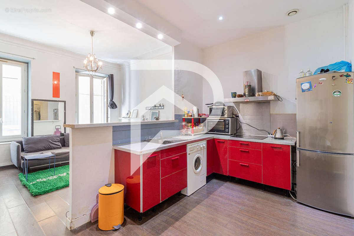 Appartement à MARSEILLE-2E