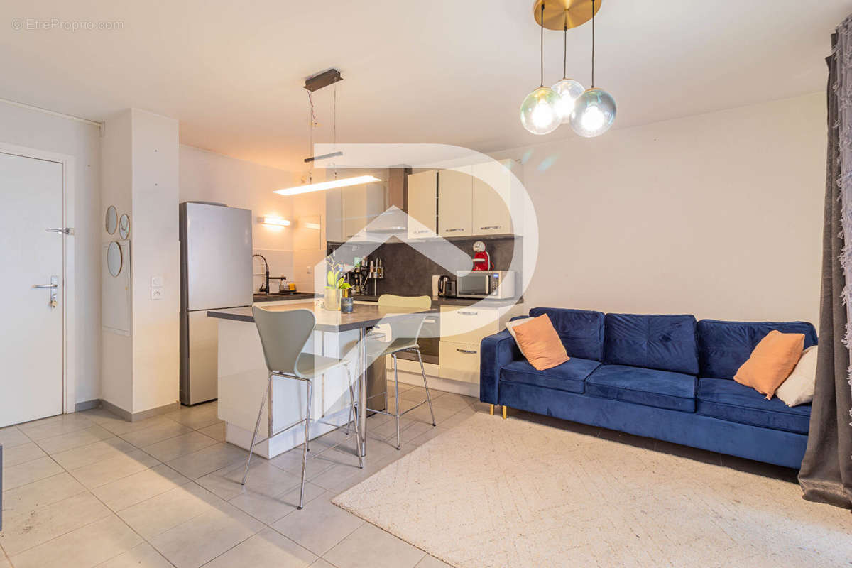 Appartement à MARSEILLE-3E