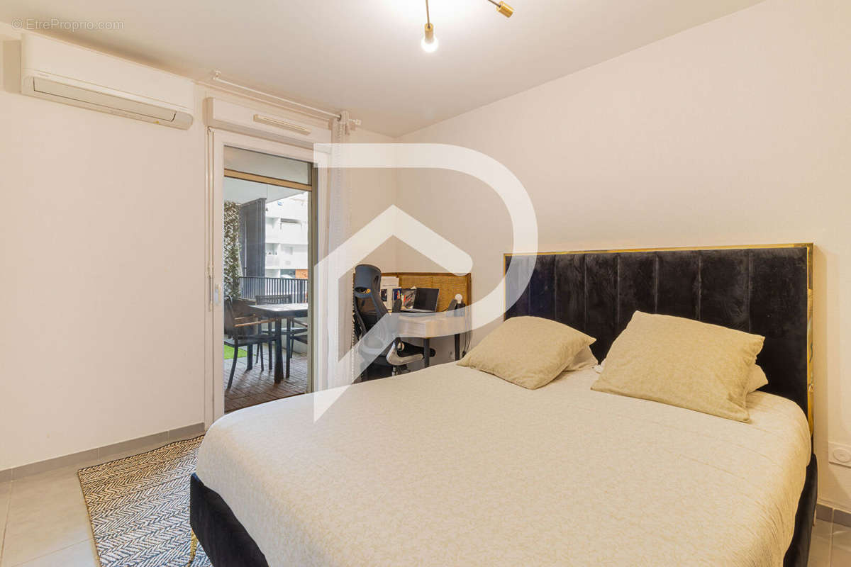 Appartement à MARSEILLE-3E