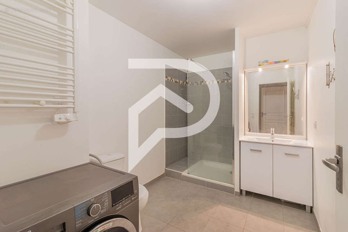 Appartement à MARSEILLE-3E