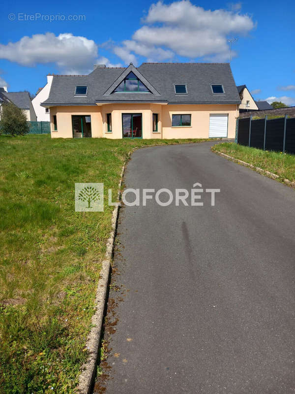 Maison à GUINGAMP