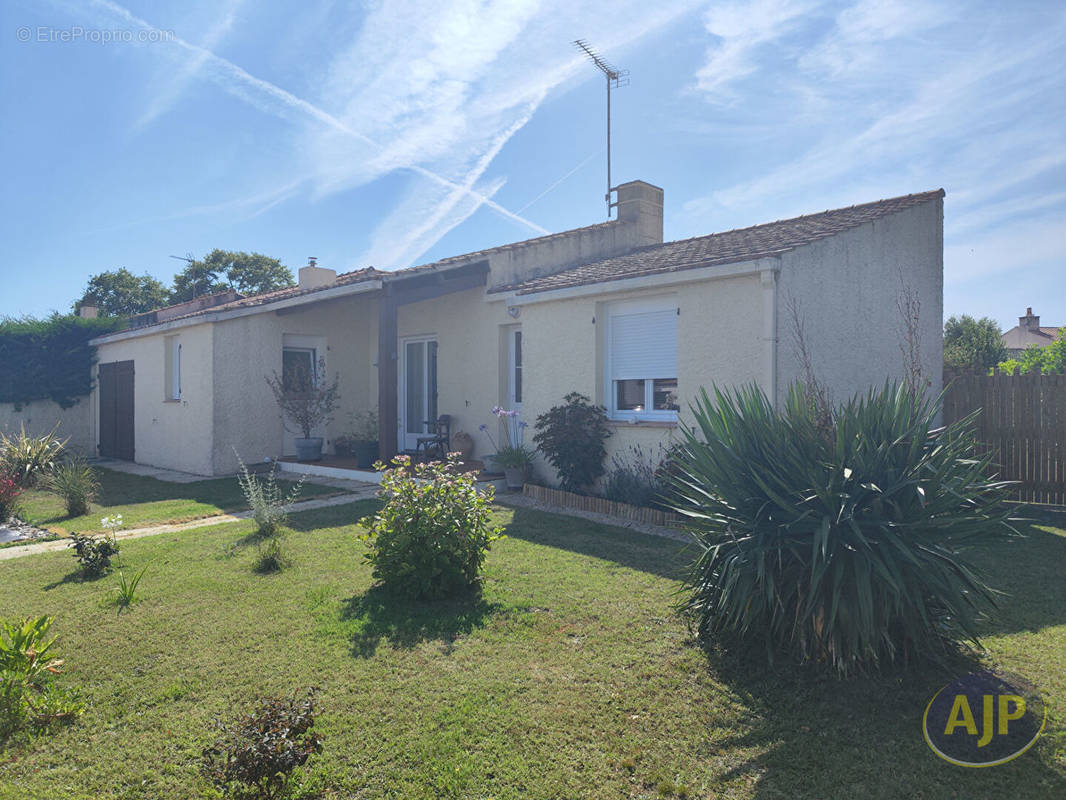 Maison à SAINT-MICHEL-EN-L&#039;HERM