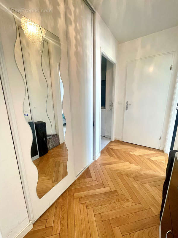 Appartement à COLOMBES