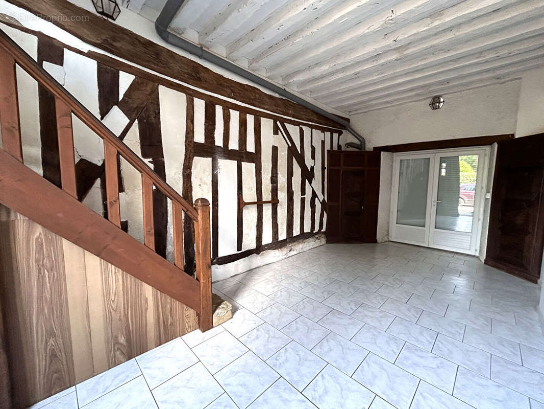 Appartement à VAUX-SUR-EURE