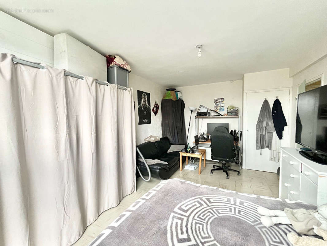 Appartement à HEROUVILLE-SAINT-CLAIR