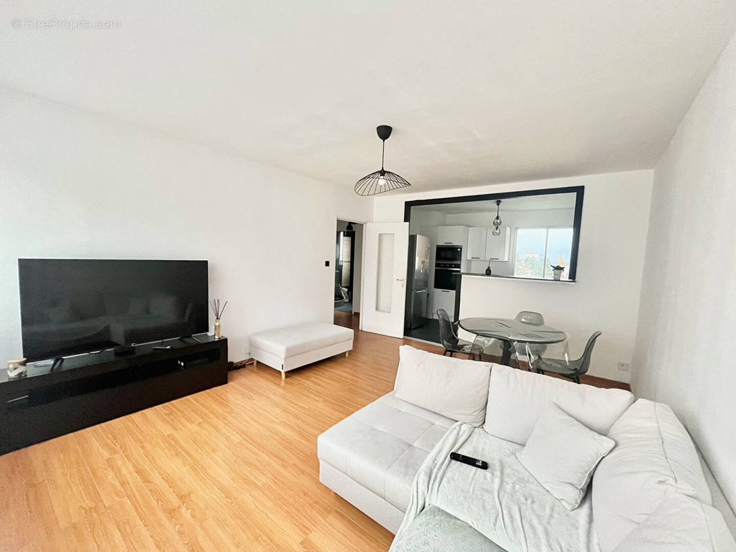 Appartement à HEROUVILLE-SAINT-CLAIR