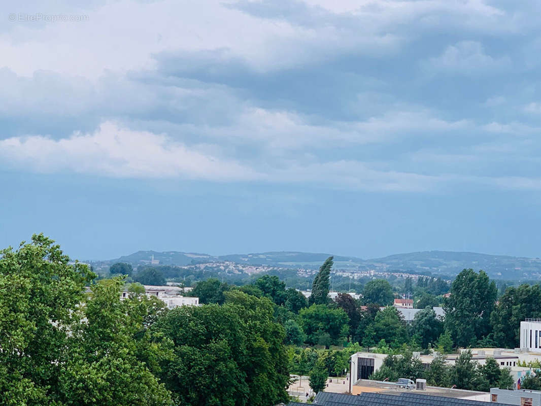 Appartement à BOURGOIN-JALLIEU