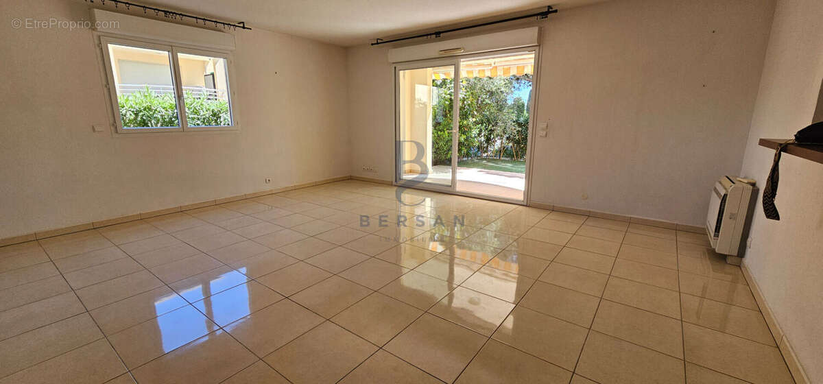 Appartement à FREJUS