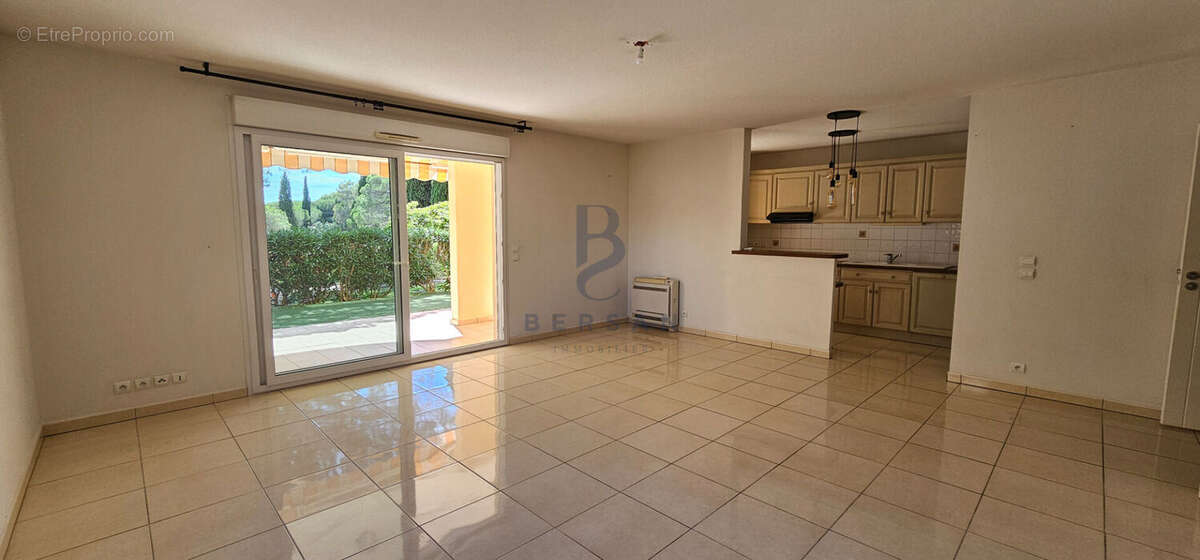 Appartement à FREJUS