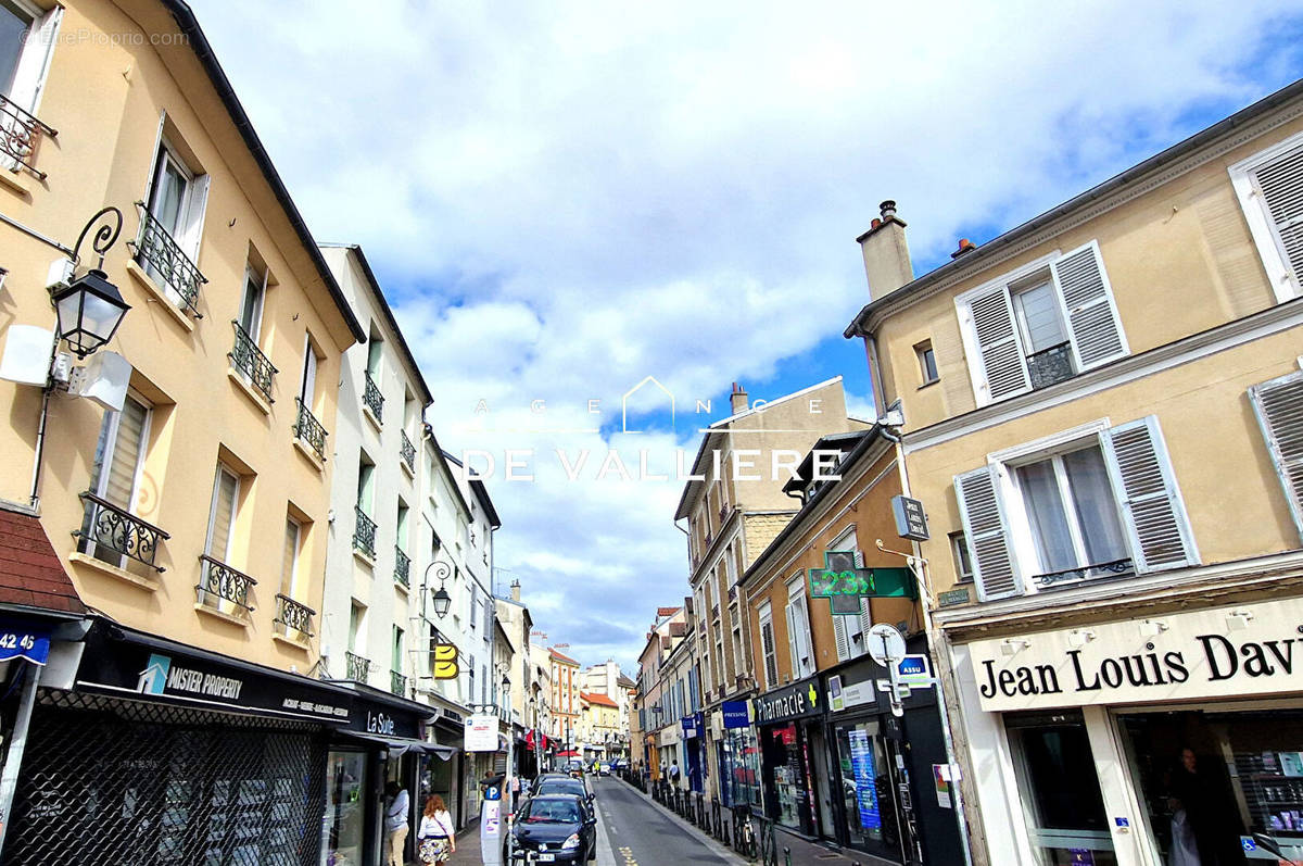 Appartement à NANTERRE