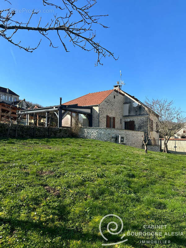 Maison à MONTBARD