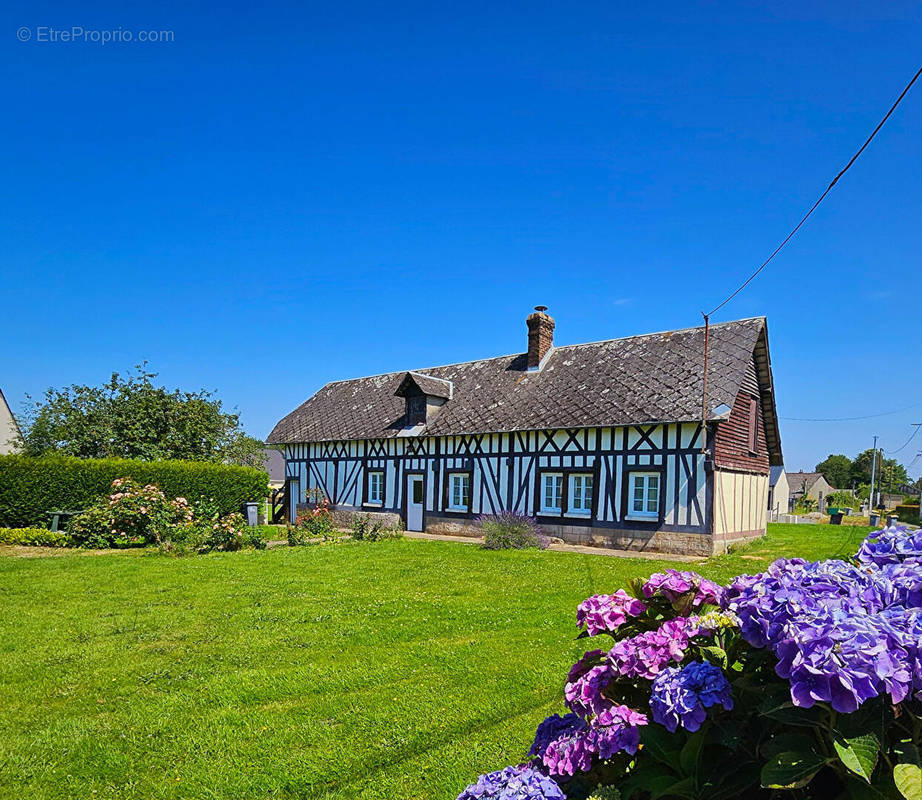 Maison à ETAIMPUIS