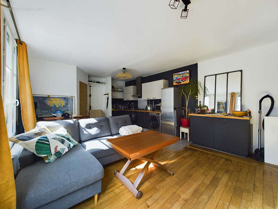 Appartement à PARIS-19E