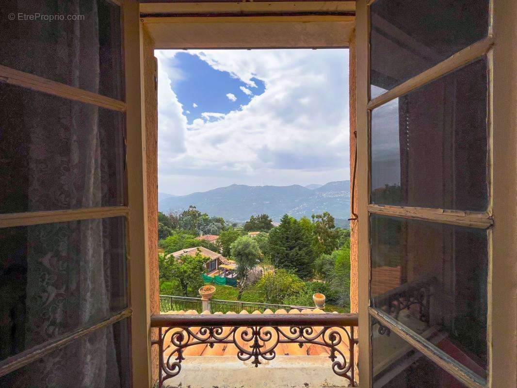 Maison à BERRE-LES-ALPES