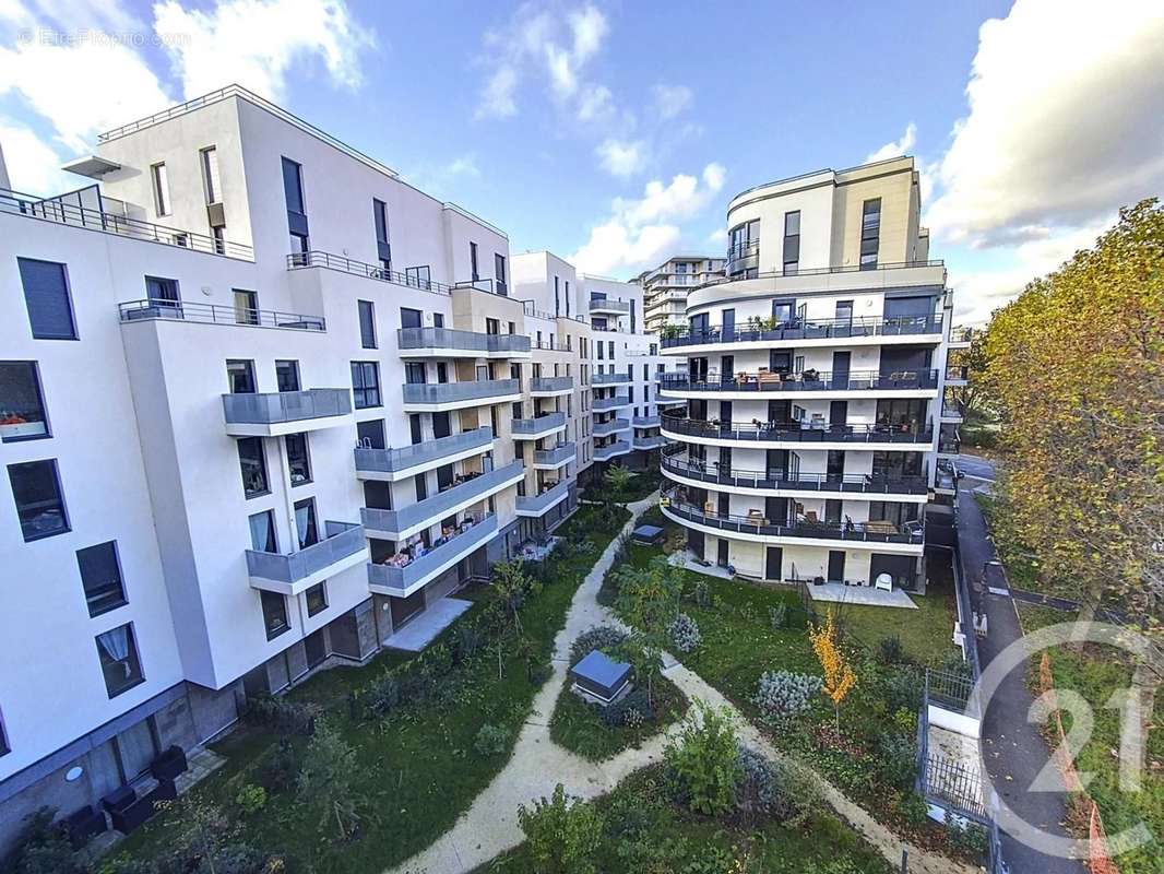 Appartement à COLOMBES